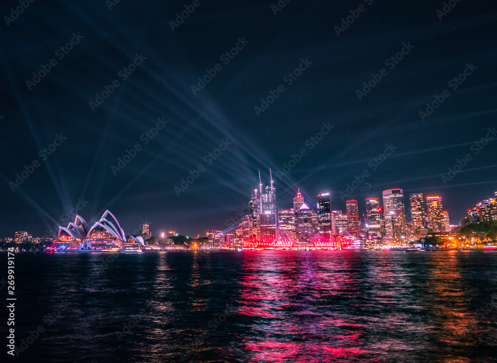 Obraz premium OLYMPUS DIGITAL CAMERA