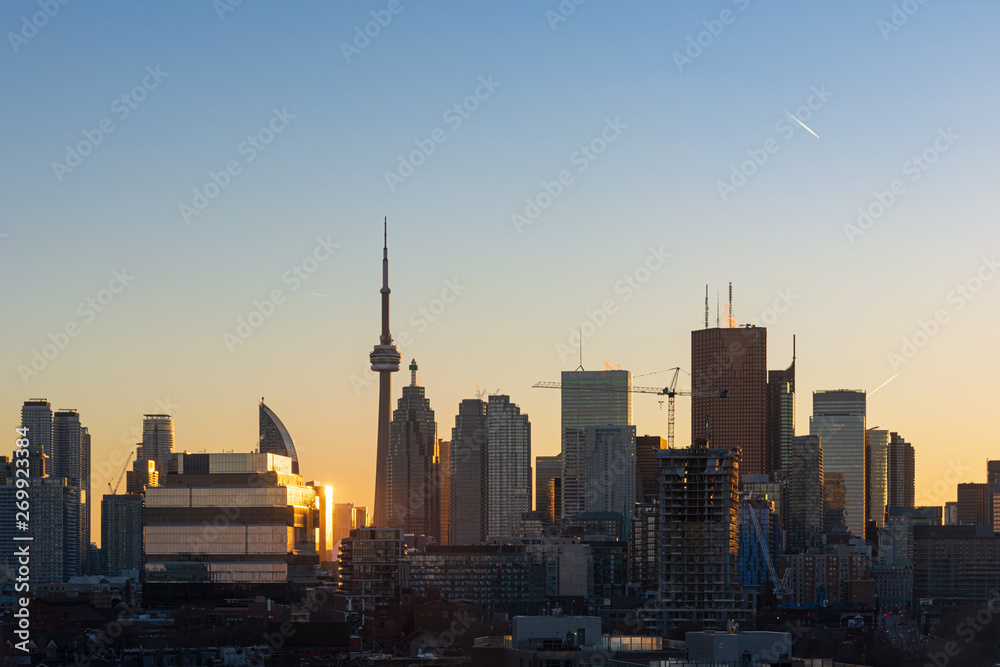 Fototapeta premium Toronto city center skyline during evening golden hour sunset