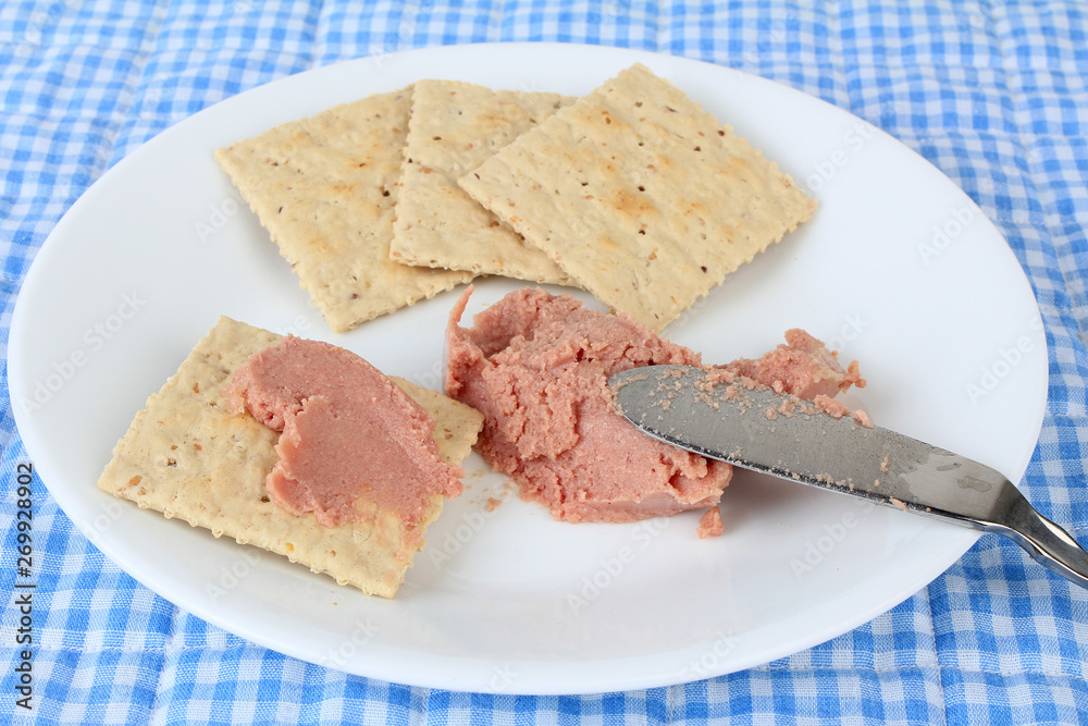 meat and crackers