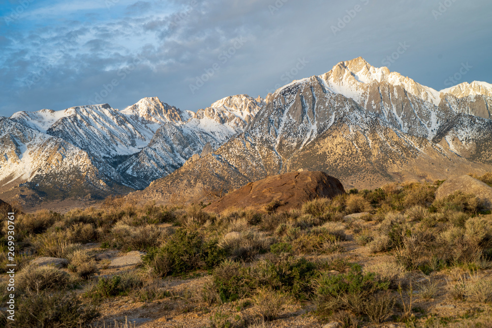 desert view of Eastern Sierra Nevada mountain range, Lone Pine, California