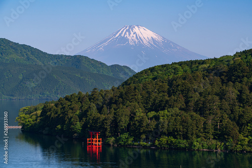 芦ノ湖と富士山 Mt. Fuji