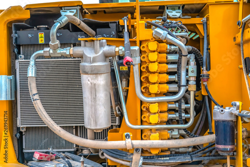 Details of the engine which gives power to a construction machinery