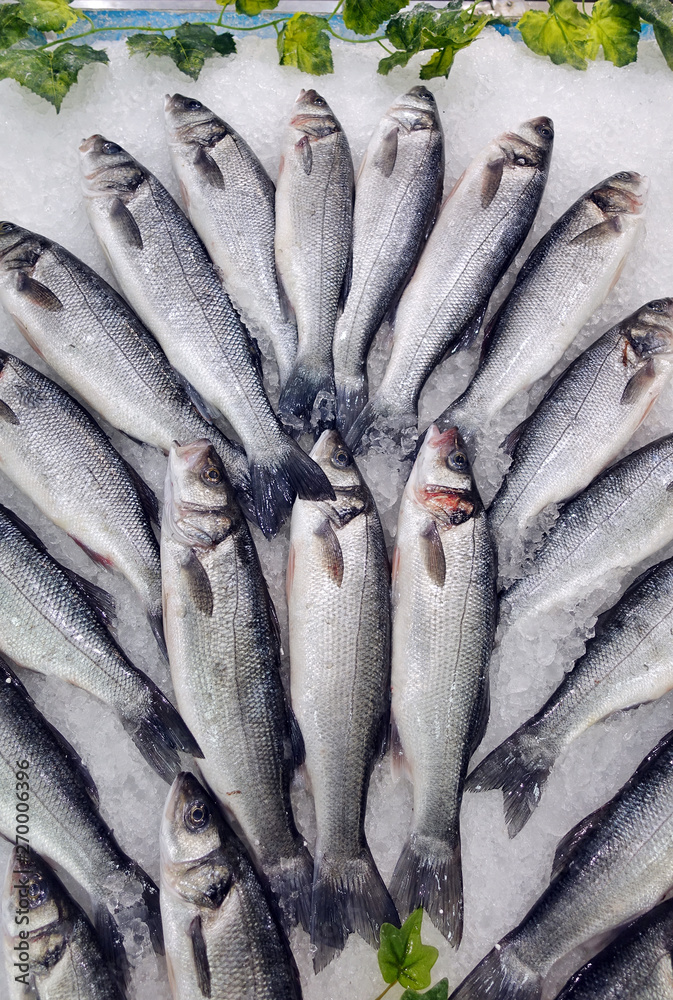 Obraz premium Fish Food in a Fish Market Stand