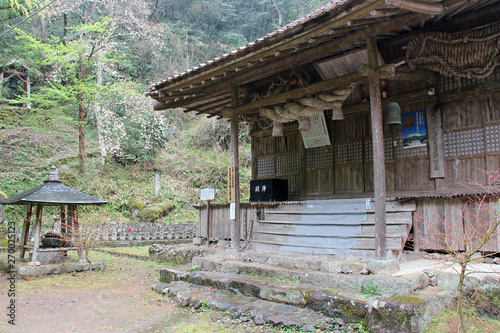 buddhist temple (reiko-ji) in the countryside around izumo (japan)  © frdric