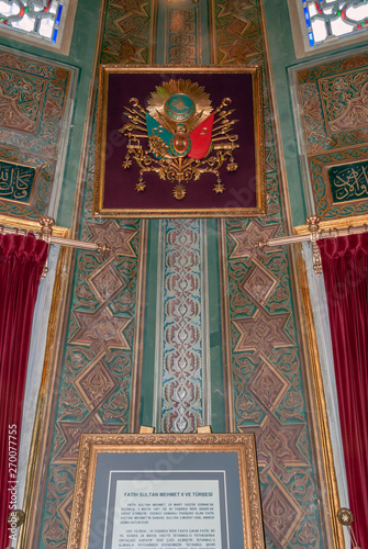 Canvas Print Istanbul, Turkey, 5 May 2006: Tombs of the sleeping sultans, Mehmet II mauseloum, tomb of Fatih Sultan Mehmet 1432-1481 Fatih