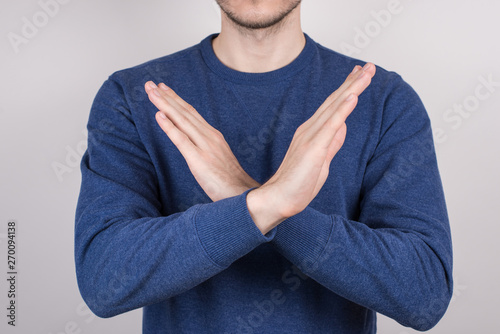 Cuadro en lienzo Close-up cropped photo portrait of confident handsome guy making demonstrating t