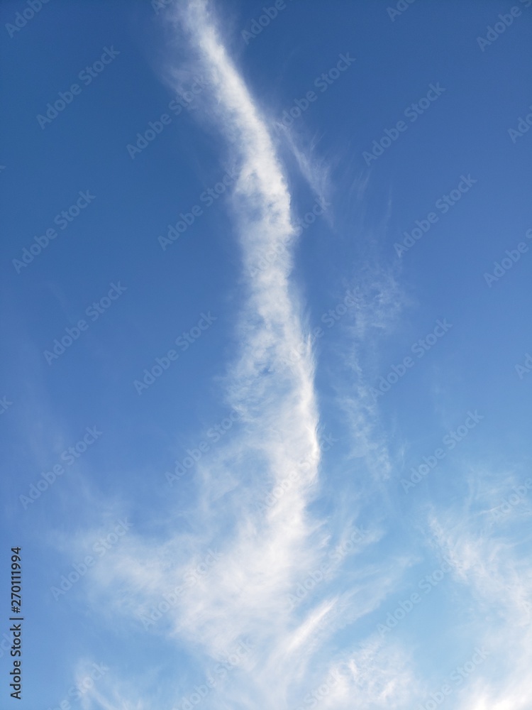 céu azul e nuvens céu azul e nuvens