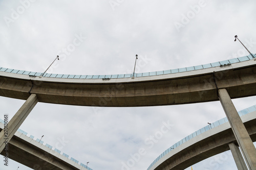 Express freeway bridge