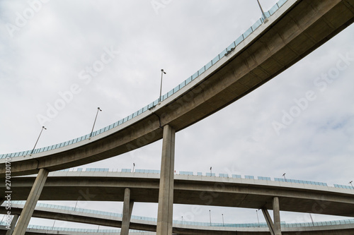 Express freeway bridge