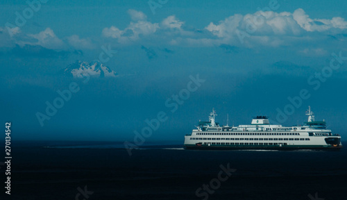 mount rainer and ferry