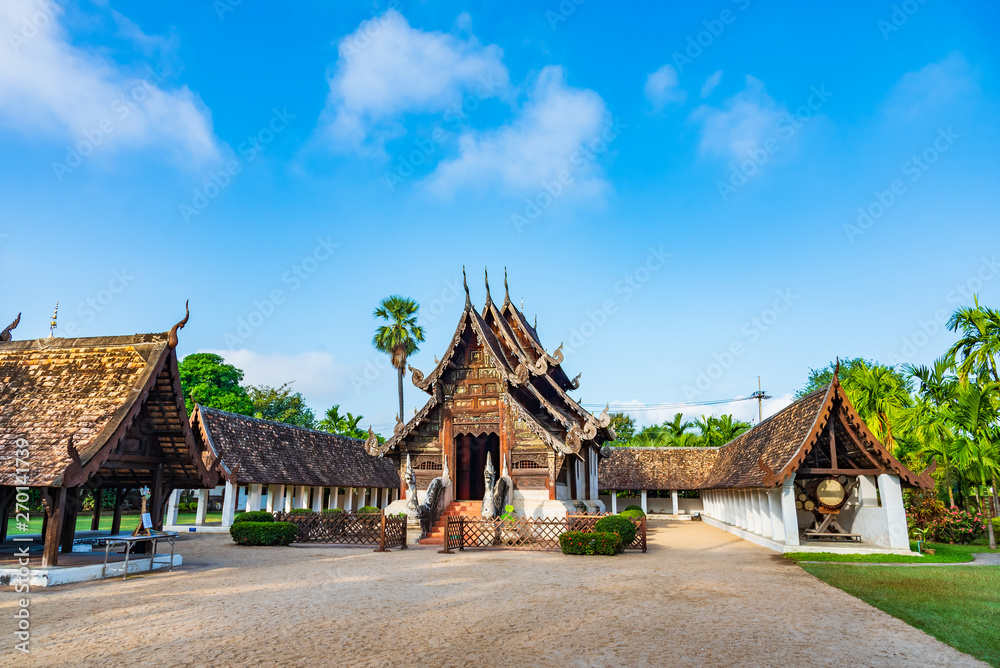 Wat Ton Kain, Old temple made from wood.