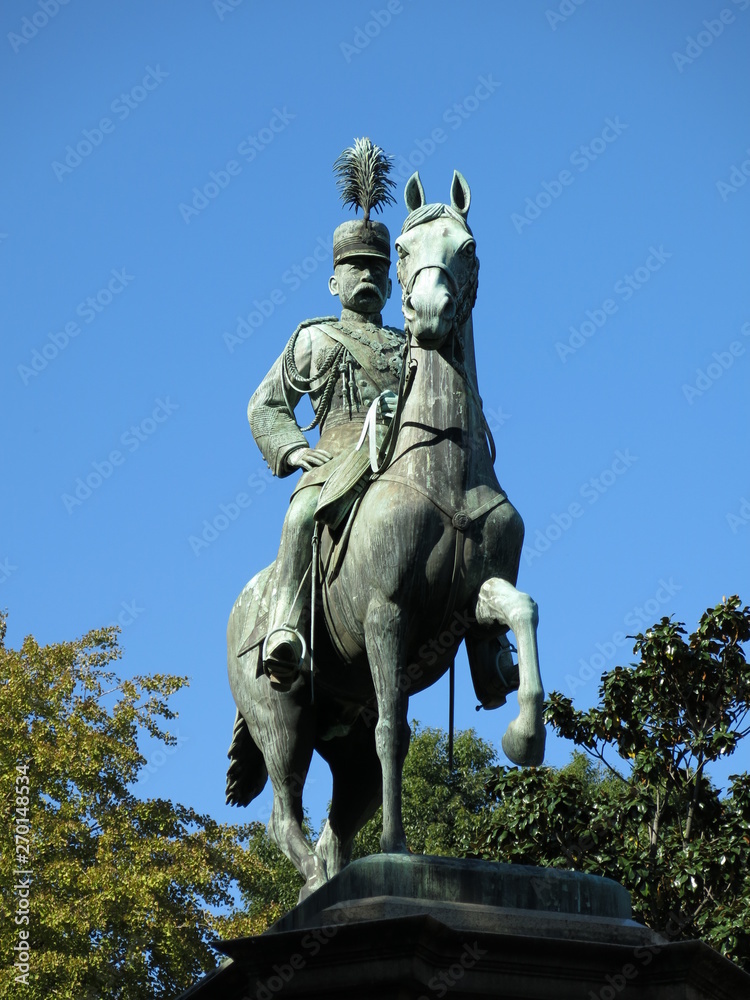 上野公園の小松宮彰仁親王銅像　Bronze Statue of Prince Komatsu no Miya Akihito (Ueno Park)