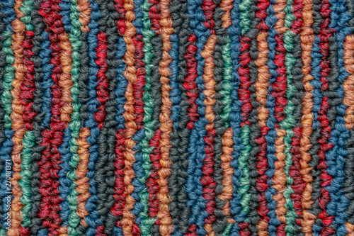 Synthetic fiber carpet