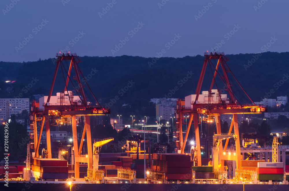 CONTAINER TERMINAL - A modern sea port in Gdynia