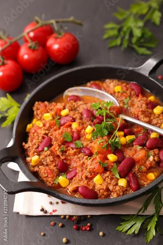 traditional chili con carne with ingredient