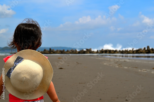 海と女の子 photo