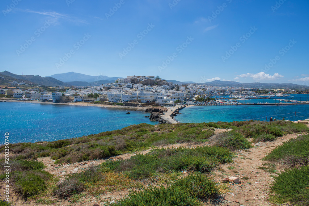Naklejka premium Vue sur Chora, la capitale de l'île de Naxos, Cyclades, Grèce