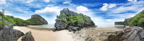 Panorama landscape of Island and sand beach at Songpeenong Beach Ko Paluai ,Mu Ko Ang Thong National park