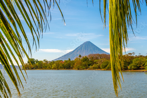 View at the Conception Volcano with Nicaragua lake at the Ometepe Island - Nicar Fototapet