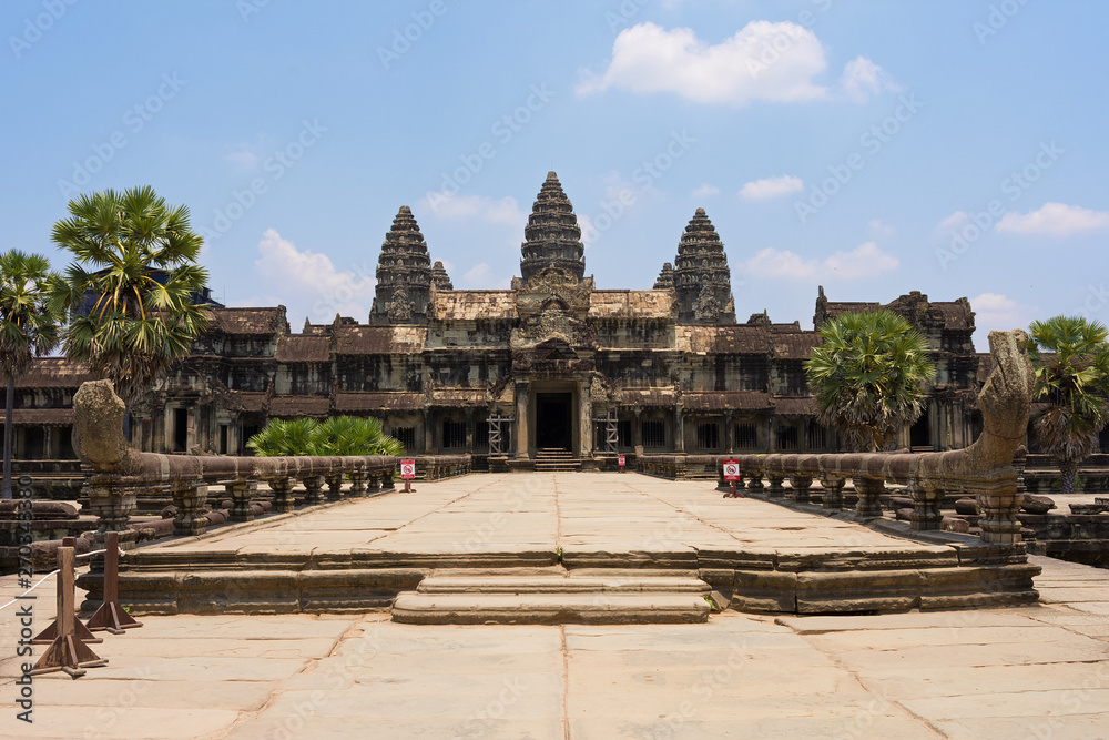 Naklejka premium Entrance of Angkor Wat Temple, Cambodia, Asia (UNESCO)
