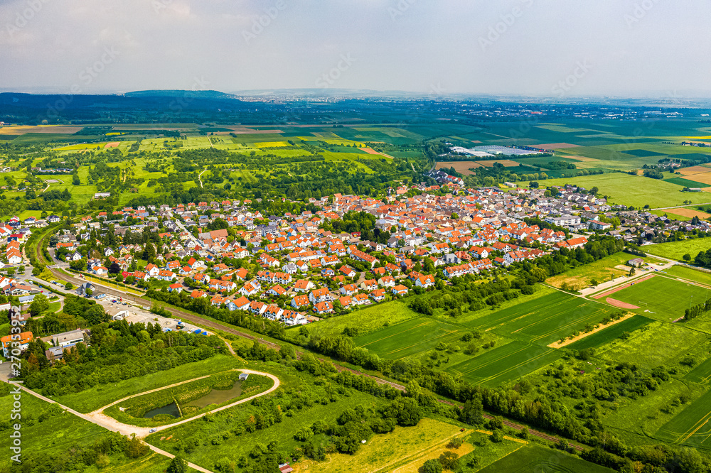 Rosbach vor der Höhe in Hessen aus der Luft