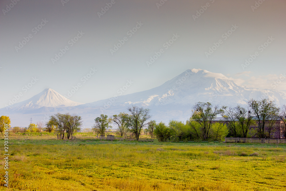 Coucher de soleil sur le Mont Ararat depuis l'Arménie