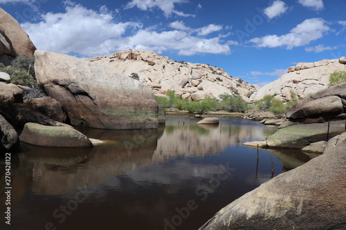 Paysage Barker Dam, Joshua tree National Park photo