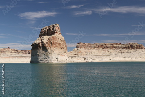 Lone Rock , Lac powell , Arizona , Utah