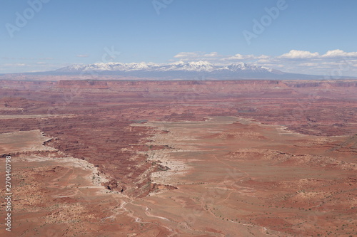 road trip état unis , paysage du national park canyonland,utah © jerome33980