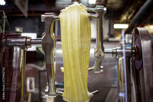 Valokuva Taffy being stretched by machine