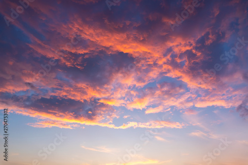 Dramatic sky on sunset © Maksym Dykha