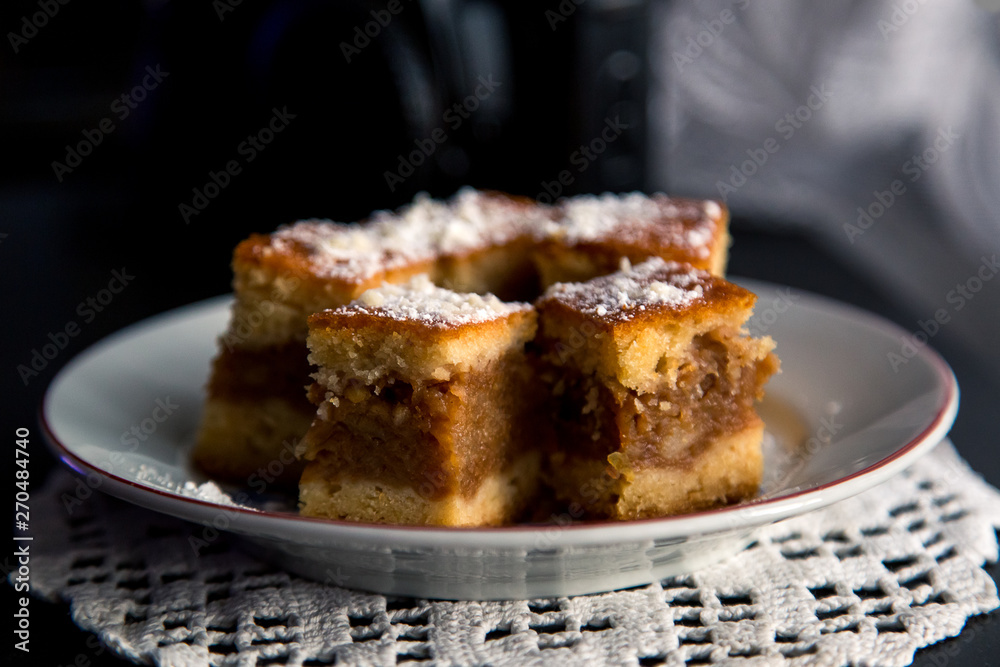 A few pieces of apple pie on the plate A few pieces of apple pie on the plate