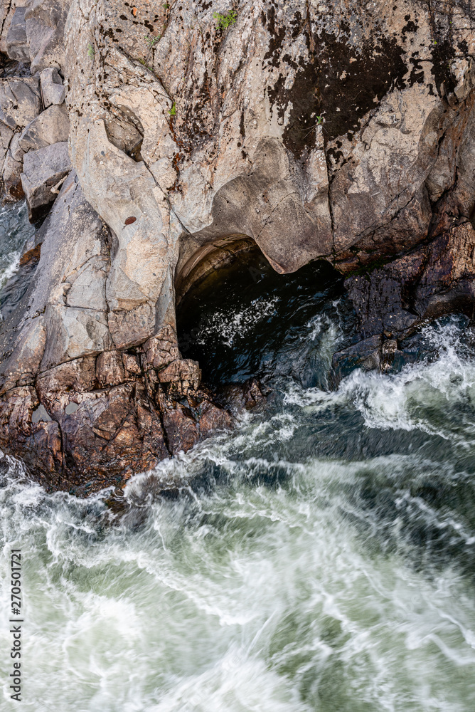 Naklejka premium Water Erosion In The Spokane River.