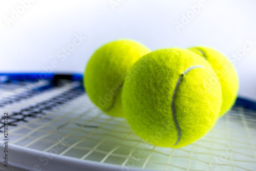 ball and tennis racket © Александр Захаров