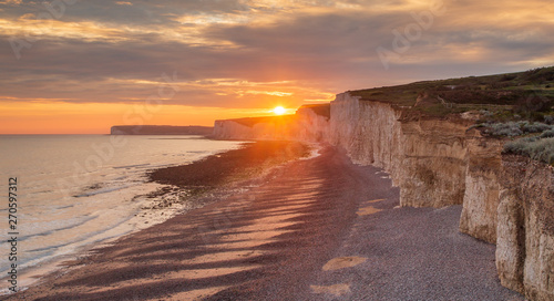 Seven Sisters National park, white cliffs, East Sussex, England © panifuzja