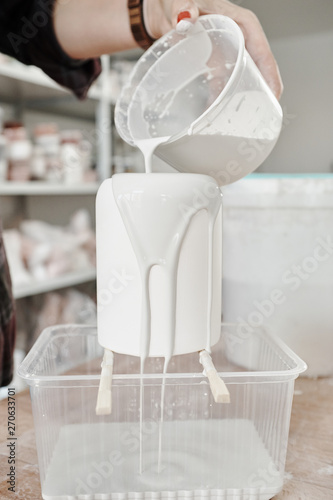 Process Of Making Porcelain Pot
