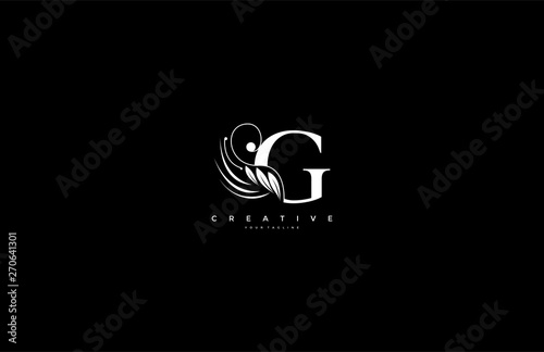 Initial C letter luxury beauty flourishes ornament monogram logo photo