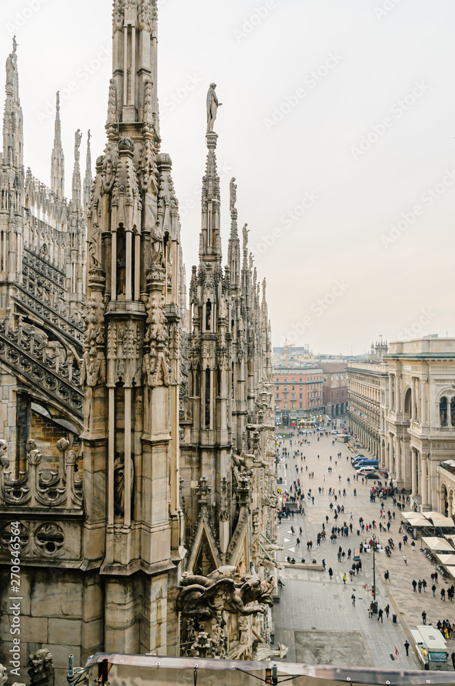 Ornately carved stonework on the roof of the Duomo di Milano (Milan Cathedral), Italy Ornately carved stonework on the roof of the Duomo di Milano (Milan Cathedral), Italy