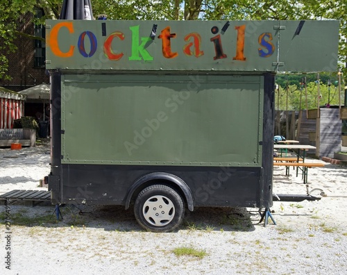 Cocktailwagen photo