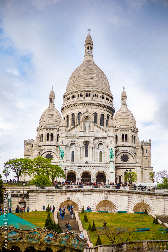 Basilica Sacre Couer at Montmartre in Paris, France Basilica Sacre Couer at Montmartre in Paris, France