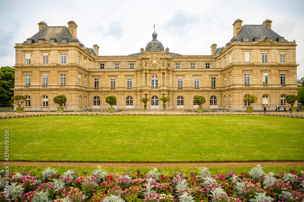 Fototapeta Luxembourg Palace and Luxembourg Garden (The Jardin du Luxembourg