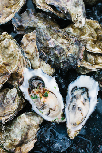 Freshly shucked oysters, Hog Island Oyster Company, California