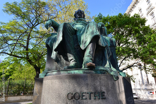 Goethedenkmal (Wien) photo