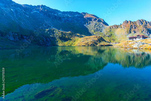 Fototapeta Naklejka Na Ścianę i Meble -  Balea lake , Transfagarasan