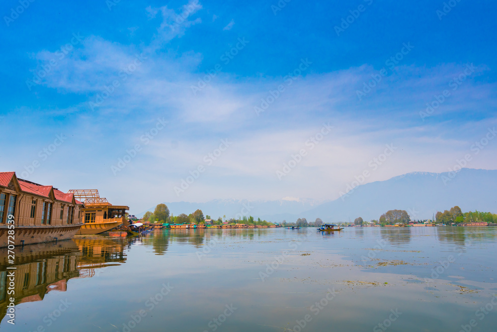 Fototapeta premium Dal lake, Kashmir India