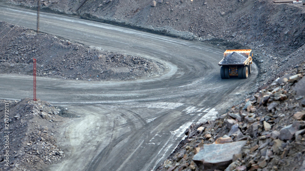 Fototapeta premium cars in quarry