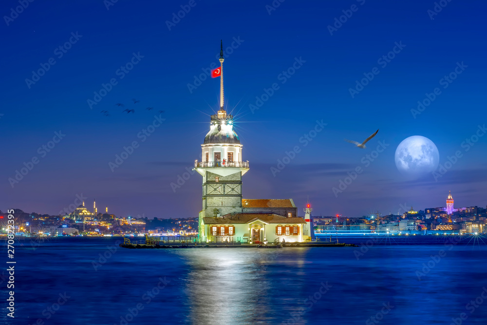 Maiden's Tower in istanbul, Turkey (KIZ KULESI - USKUDAR) Maiden's Tower in istanbul, Turkey (KIZ KULESI - USKUDAR)