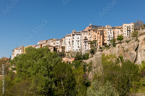 Panoramic views of the historic center of Cuena and its hanging houses
