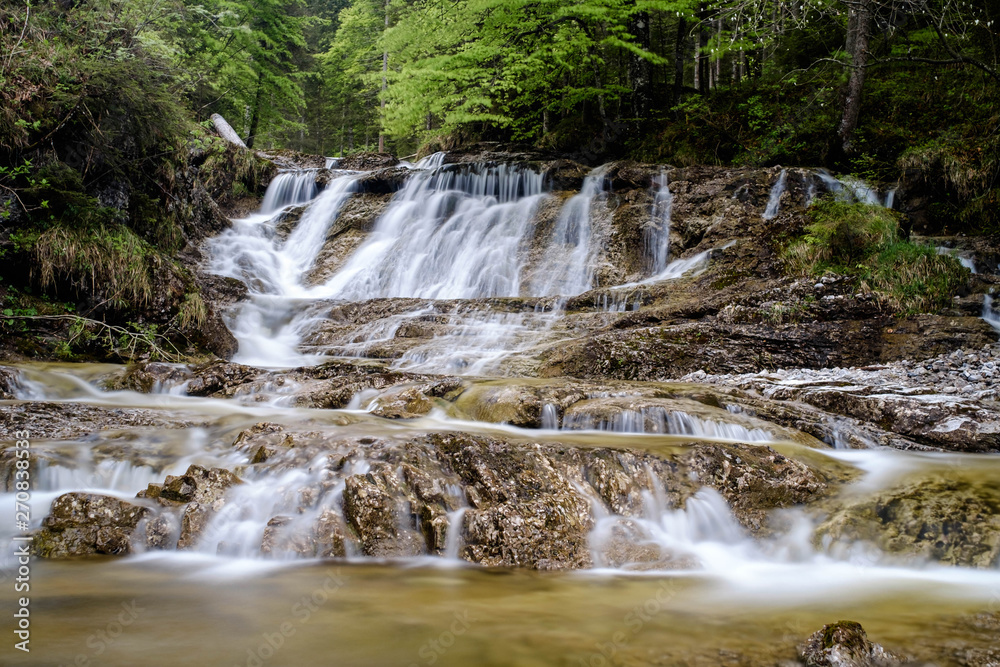 Obraz premium Wasserfall