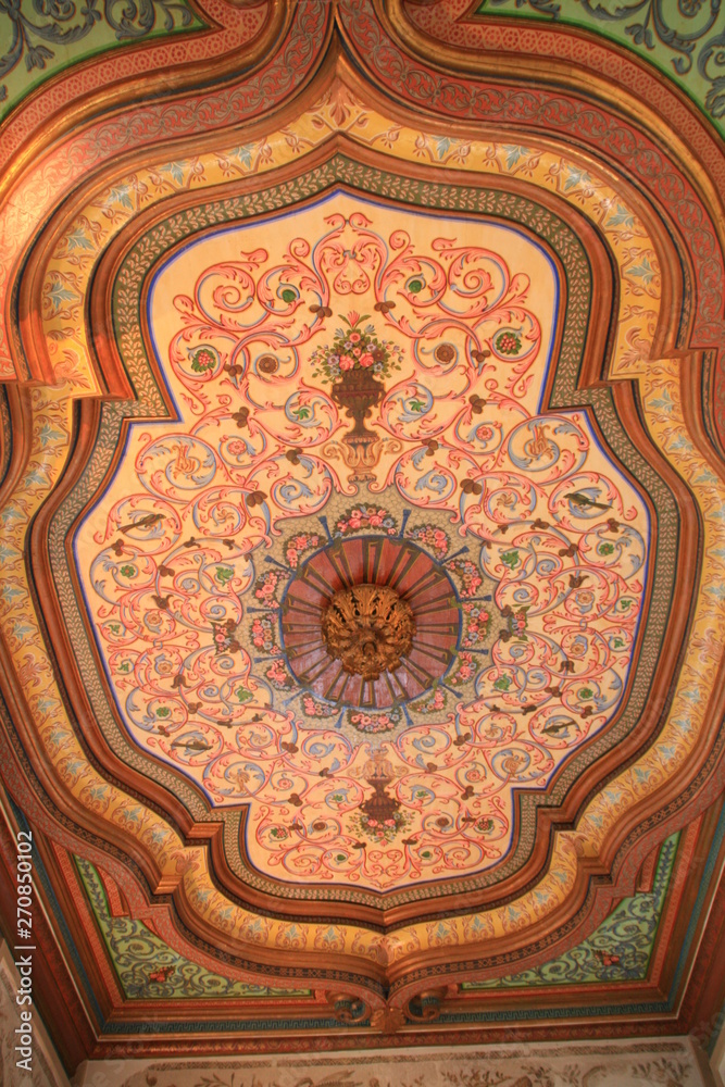 plafond coloré au Bardo